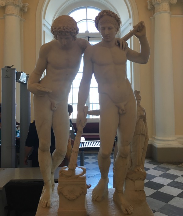 SaintPetersburg_nudity_twinks