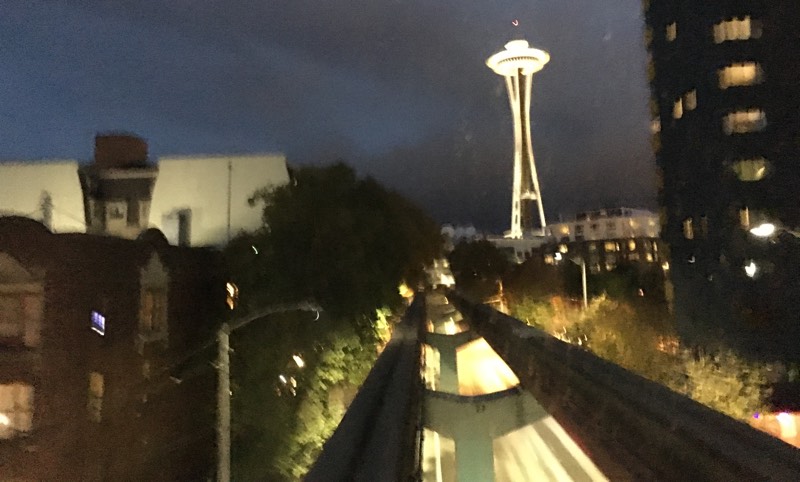 Seattle_Monorail_SpaceNeedle
