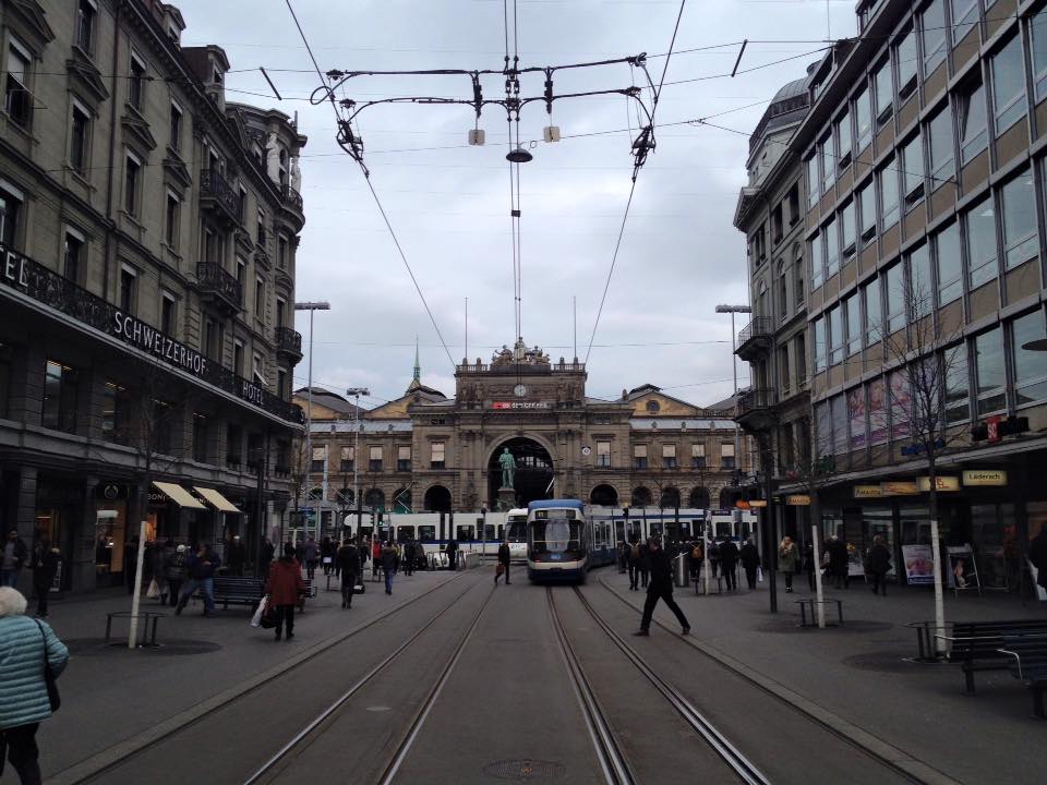 Zurich_Bahnhofstrasse_02