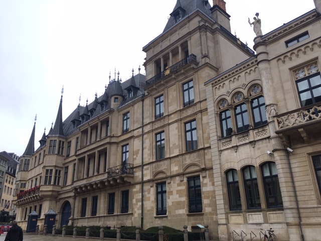 Luxembourg_palace