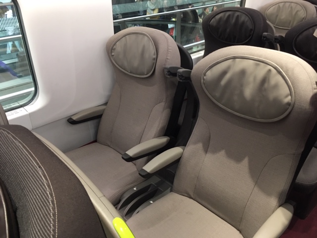 Eurostar_2019_seats.jpg