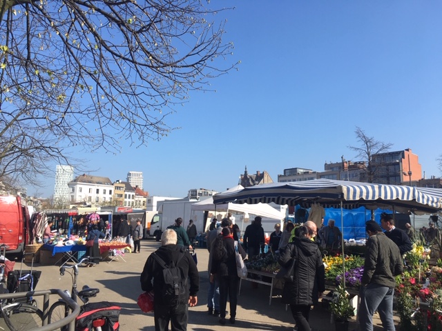 AntwerpPride_parade_SintJansplein