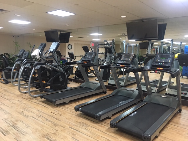 USA_176_HolidayInn_gym