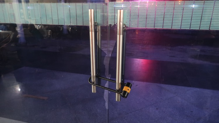 Vietnam_Famo_NinhBinh_lock