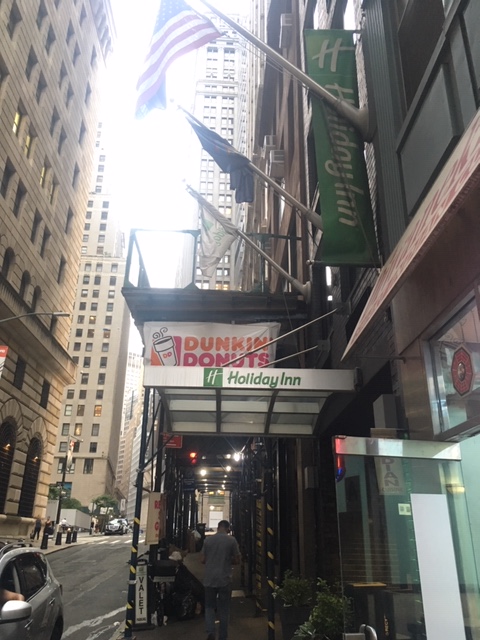 USA_256_HolidayInnWallStreet_outside