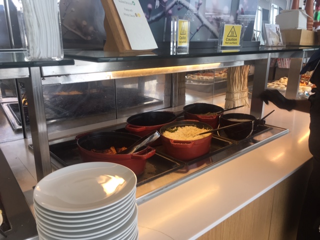 USA_256_LufthansaLounge_warm