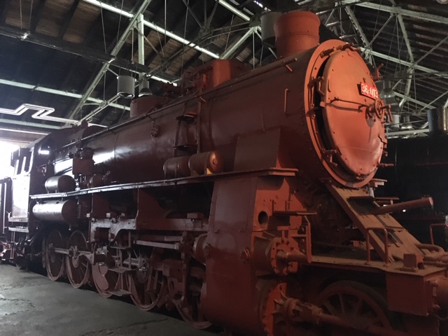 SlovenianRailwayMuseum_loco_red