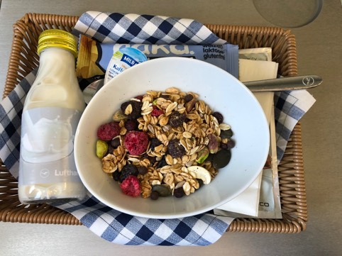 Lufthansa_Nico_basket